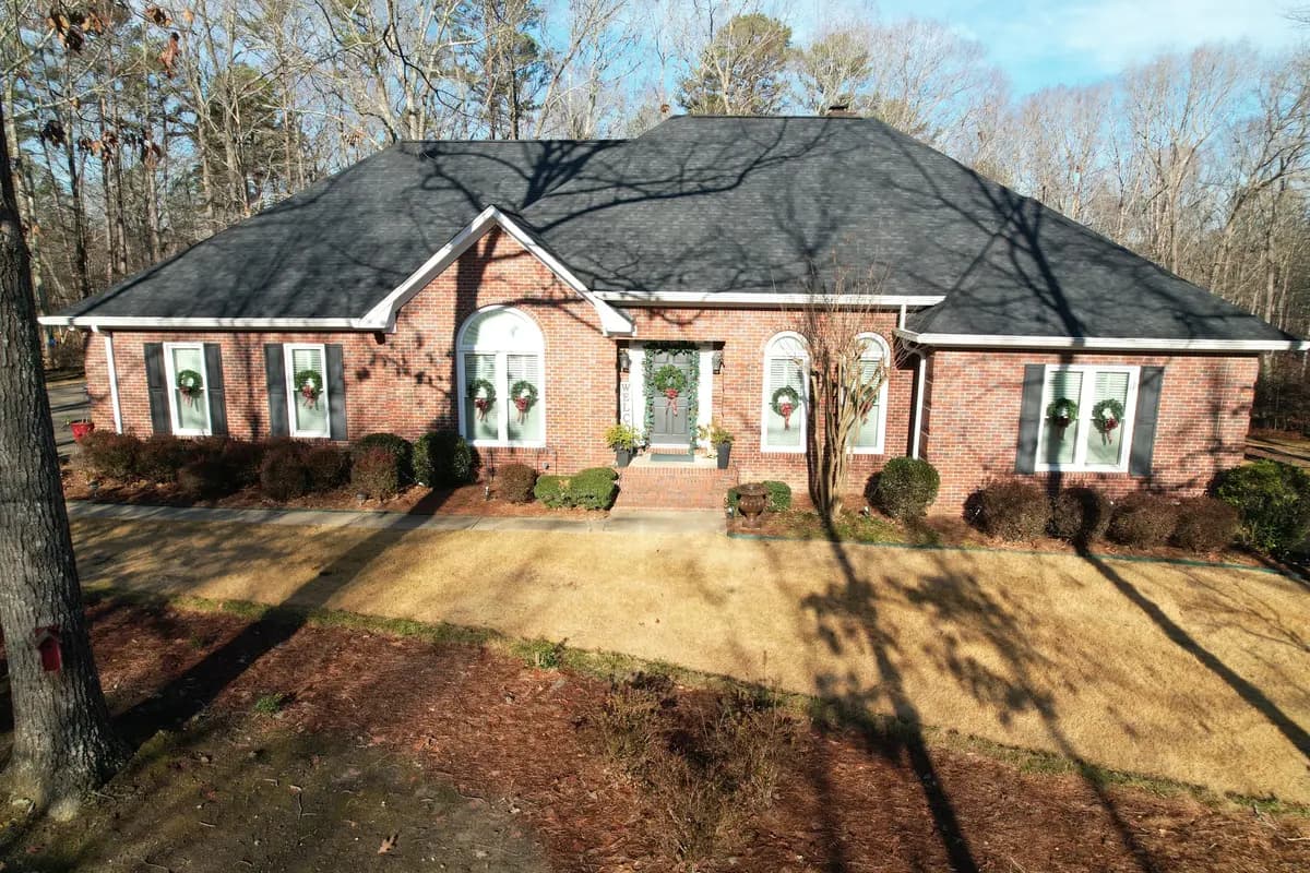 Noto Roofing completed project example 8 in the Birmingham area.