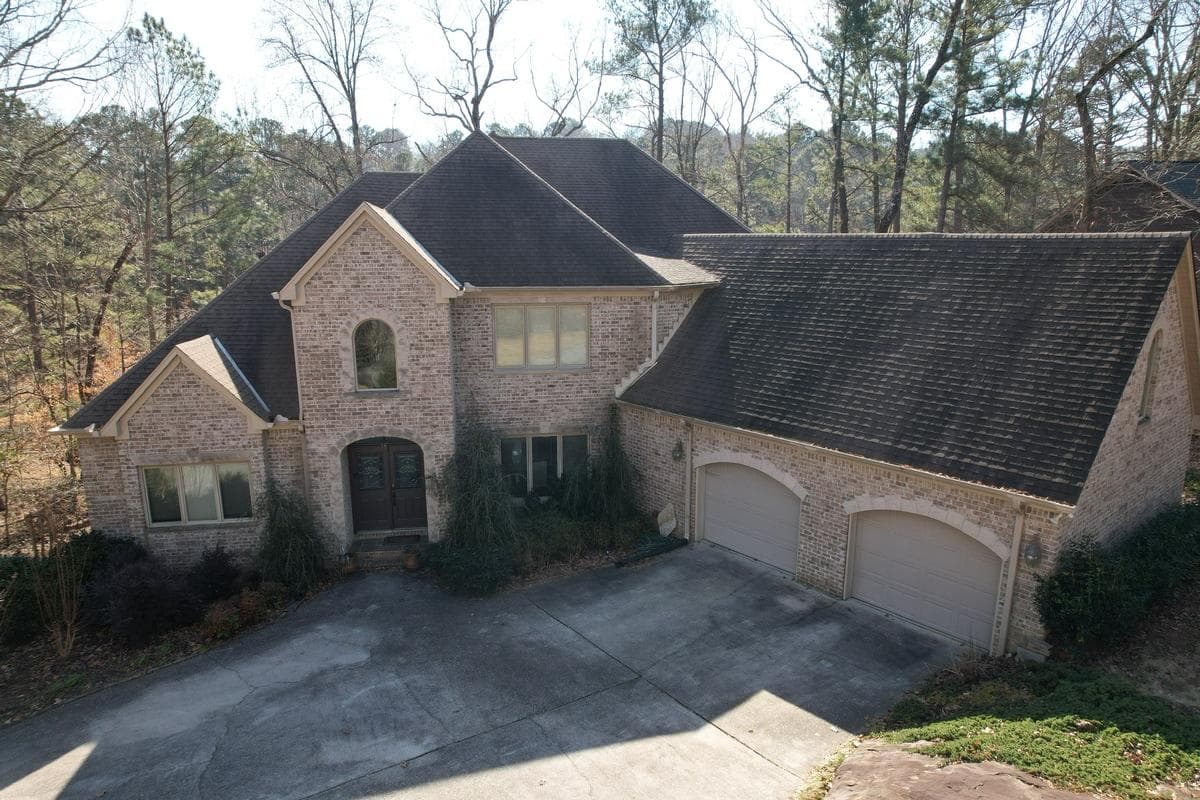 Noto Roofing location gallery image 8 from Birmingham-area project work.